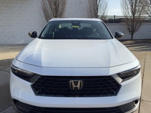 Certified 2025 Honda Accord SE image 8