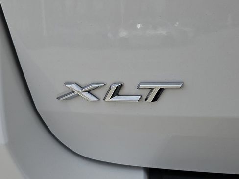 Used 2022 Ford Explorer XLT w/ Equipment Group 202A image 20