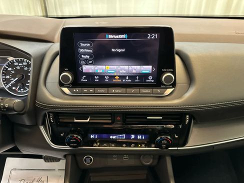 Certified 2023 Nissan Rogue SV w/ SV Premium Package image 6