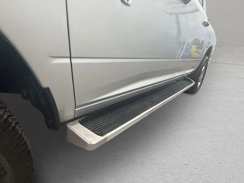 Used 2018 RAM 1500 Big Horn image 25