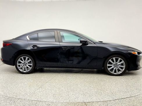 Used 2023 MAZDA MAZDA3 s FWD image 4