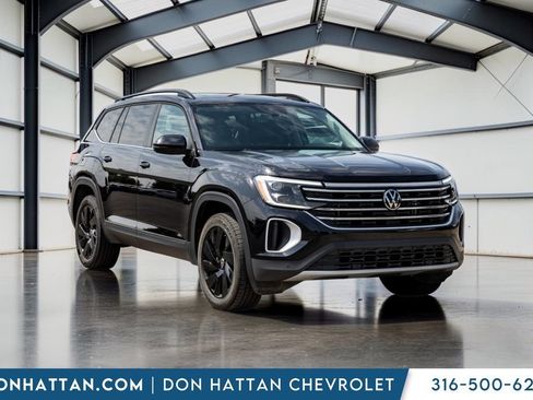Used 2024 Volkswagen Atlas SE FWD image 23