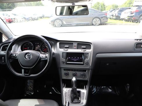 Used 2015 Volkswagen Golf TDI S FWD image 11