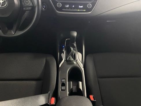 Used 2025 Toyota Corolla LE w/ Convenience Package FWD image 22