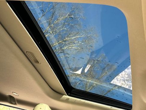 Used 2018 Jeep Grand Cherokee Limited image 20