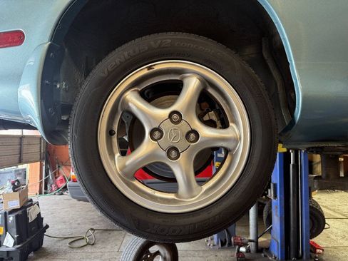 Used 2001 MAZDA MX-5 Miata RWD image 59