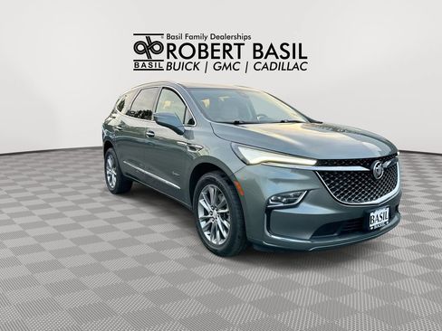 Used 2022 Buick Enclave Avenir w/ Avenir Technology Package AWD/4WD image 2