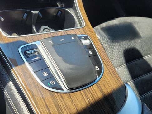 Used 2020 Mercedes-Benz GLC 300 image 29