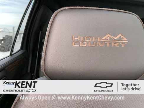 Certified 2022 Chevrolet Tahoe High Country w/ Premium Package image 19