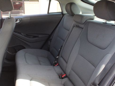 Used 2022 Hyundai Ioniq SE FWD image 27