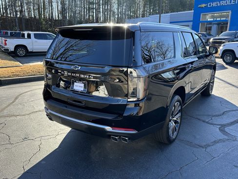 New 2026 Chevrolet Suburban High Country image 5