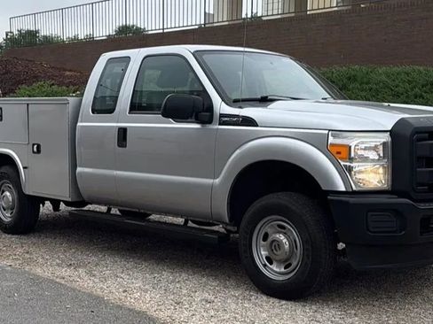 Used 2015 Ford F250 XL AWD/4WD image 3