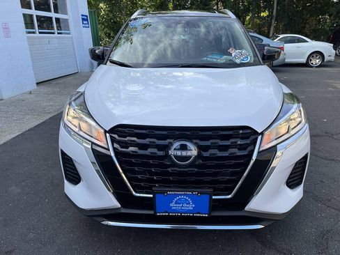 Used 2023 Nissan Kicks SV FWD image 22