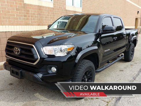 Used 2022 Toyota Tacoma SR5 AWD/4WD image 1