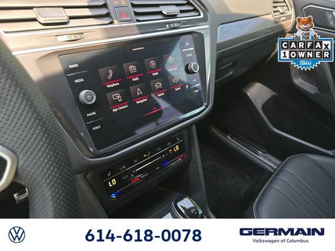 Certified 2024 Volkswagen Tiguan SE R-Line AWD/4WD image 30