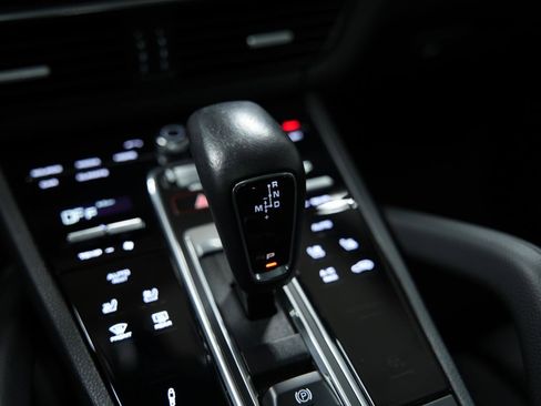 Used 2022 Porsche Cayenne S image 53