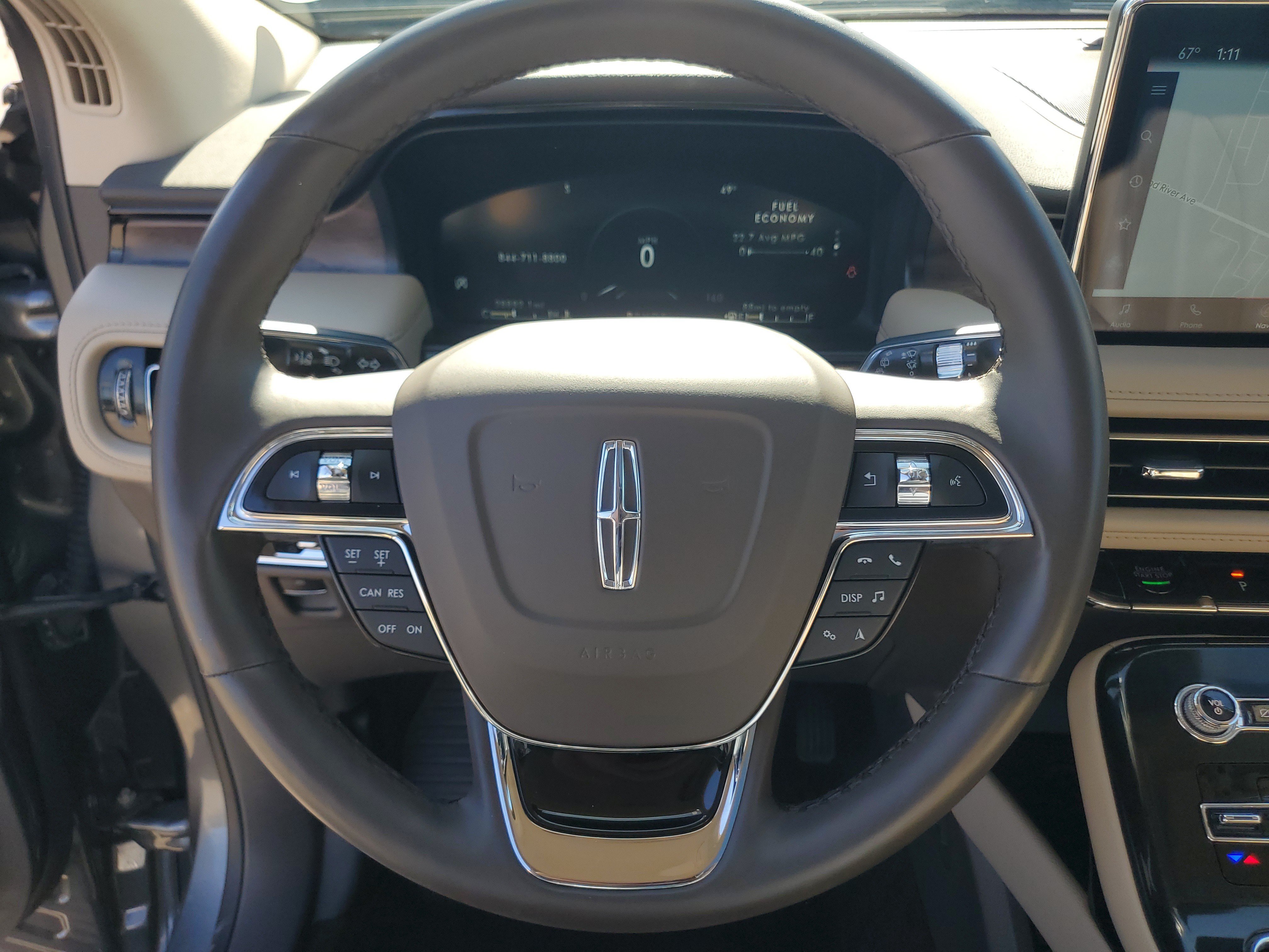 Used 2023 Lincoln Nautilus Reserve AWD/4WD image 14