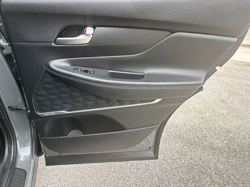 Used 2022 Hyundai Santa Fe Limited image 17