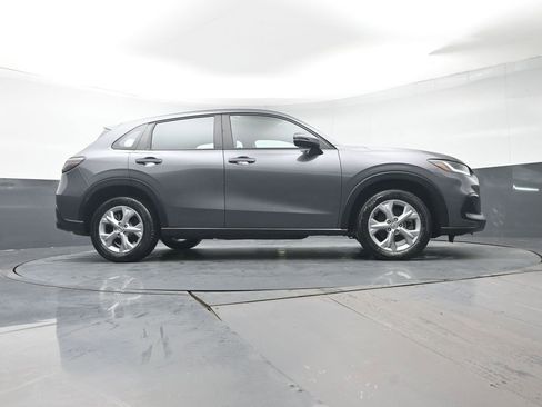 Used 2023 Honda HR-V LX image 28