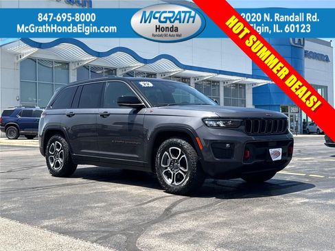 Used 2022 Jeep Grand Cherokee Trailhawk AWD/4WD image 1
