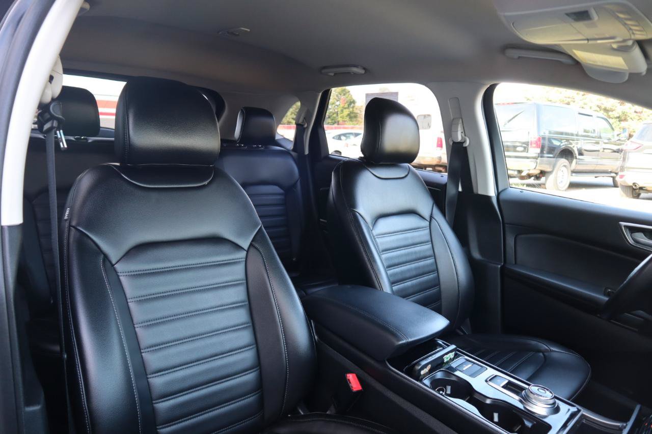 Used 2019 Ford Edge SEL w/ Equipment Group 201A AWD/4WD image 37