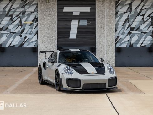 Used 2018 Porsche 911 GT2 RS RWD image 1