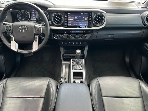 Used 2021 Toyota Tacoma Limited AWD/4WD image 13