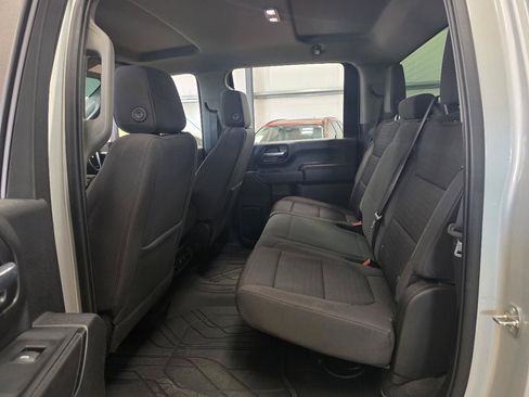 Used 2022 Chevrolet Silverado 2500 LT w/ Convenience Package AWD/4WD image 16