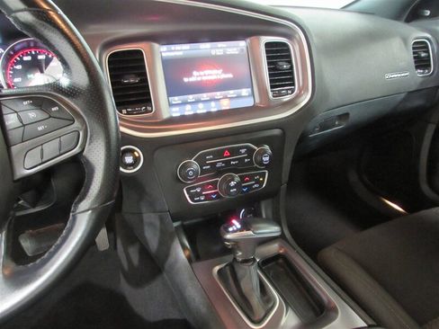 Used 2022 Dodge Charger GT image 25