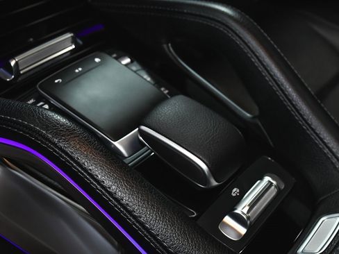 Used 2025 Mercedes-Benz GLS 450 GLS 450 image 54