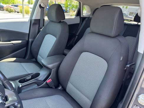 Used 2020 Hyundai Kona SEL AWD/4WD image 12