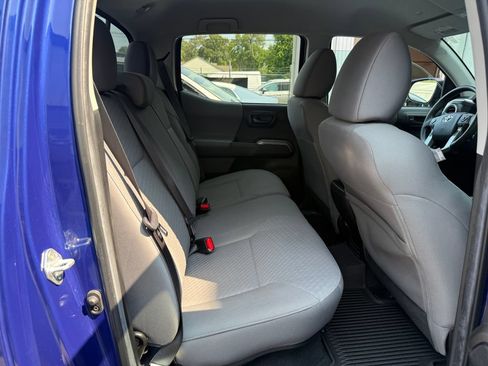 Used 2023 Toyota Tacoma SR5 AWD/4WD image 22