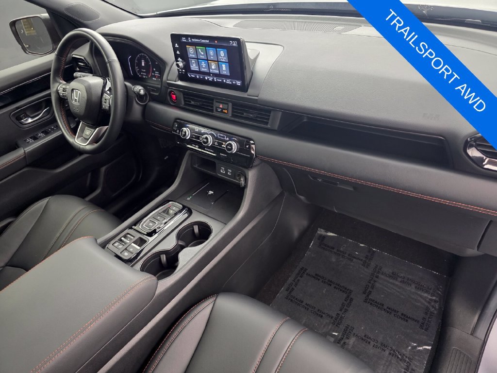 Used 2025 Honda Pilot TrailSport image 35