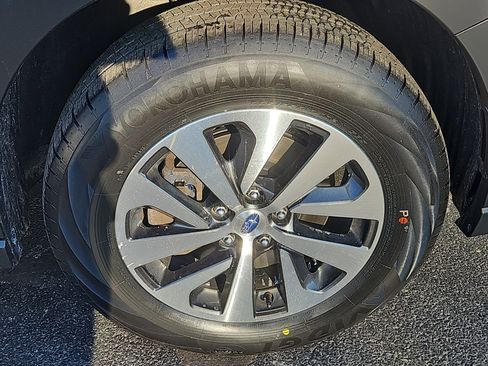 Certified 2023 Subaru Outback Premium image 30