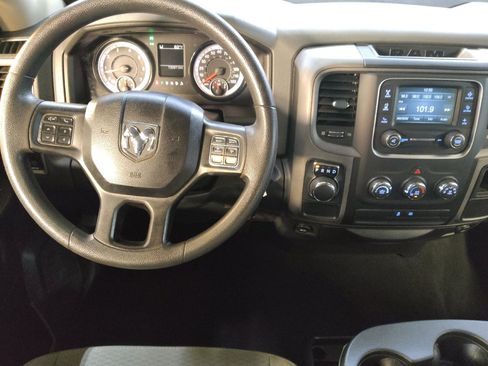 Used 2018 RAM 1500 Express w/ Express Value Package RWD image 22