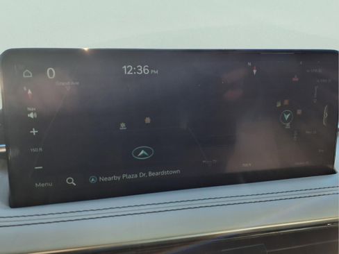 Used 2025 Genesis G70 2.5T image 4