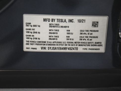 Used 2021 Tesla Model S Plaid image 12