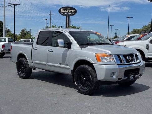 Used 2013 Nissan Titan SL AWD/4WD image 3