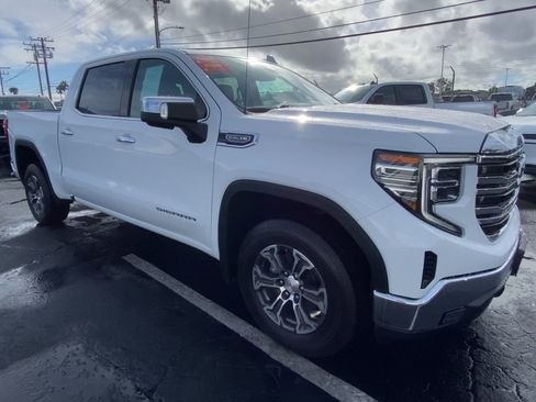 Used 2024 GMC Sierra 1500 SLT image 4