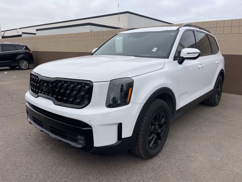 Used 2025 Kia Telluride SX Prestige X-Pro image 3