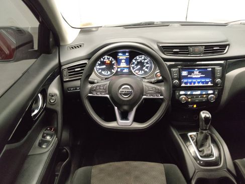 Used 2020 Nissan Rogue Sport SV FWD image 22