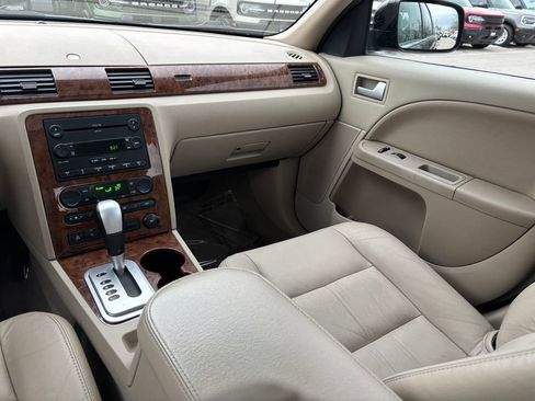 Used 2007 Ford Five Hundred SEL image 24