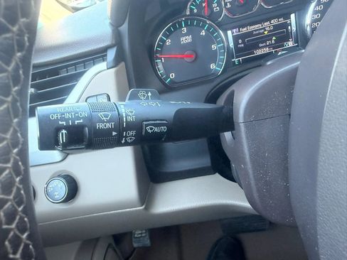 Used 2019 GMC Yukon SLT w/ Open Road Package AWD/4WD image 14