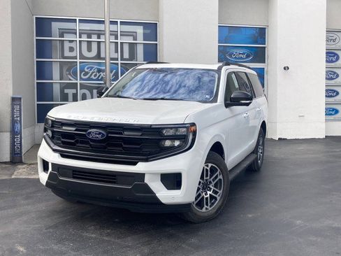 New 2025 Ford Expedition Active image 1