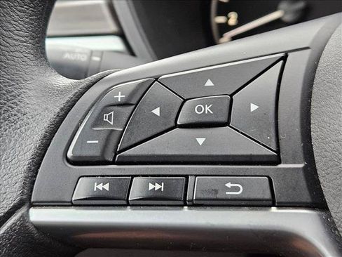 Used 2025 Nissan Altima 2.5 SV FWD image 22
