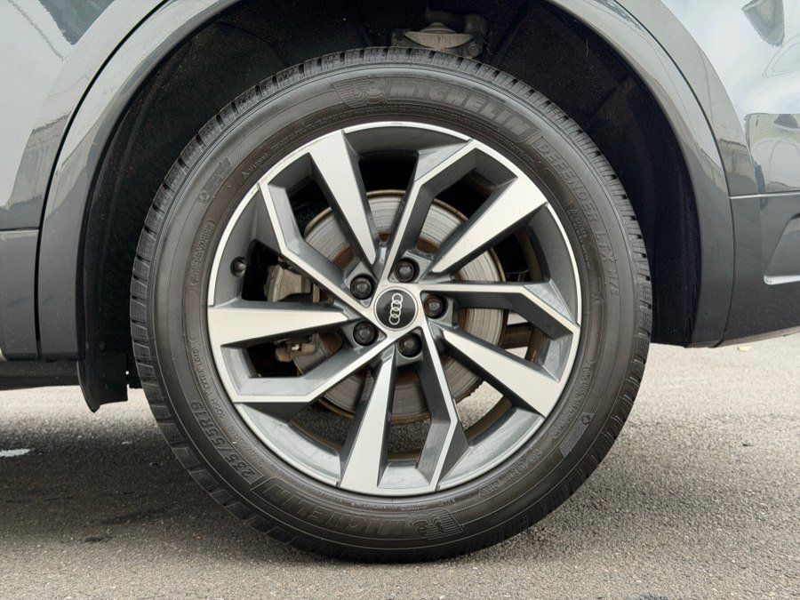 Used 2021 Audi Q5 2.0T Premium Plus w/ Premium Plus Package AWD/4WD image 19