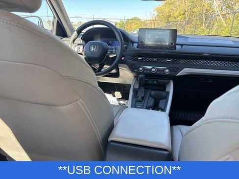Used 2024 Honda Accord EX image 10