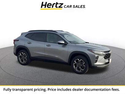 Used 2025 Chevrolet Trax LT