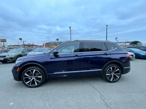 Used 2022 Volkswagen Tiguan SEL R-Line image 5