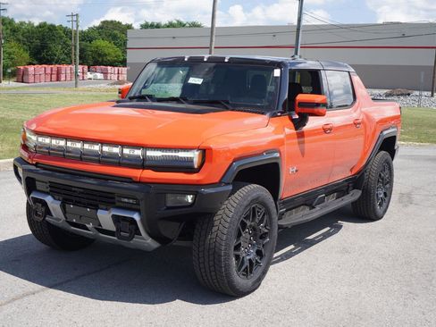 New 2025 GMC Hummer EV 2X w/ LPO, Dark Essentials Package image 9